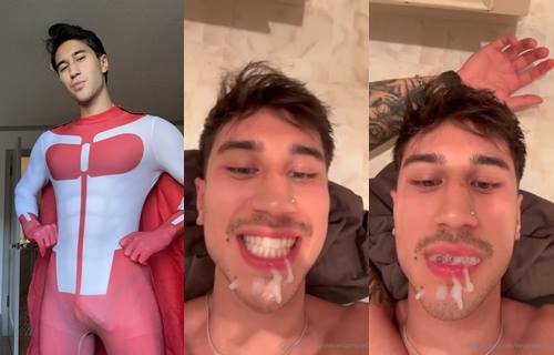 OnlyFans: Evan Lamicella eats his load